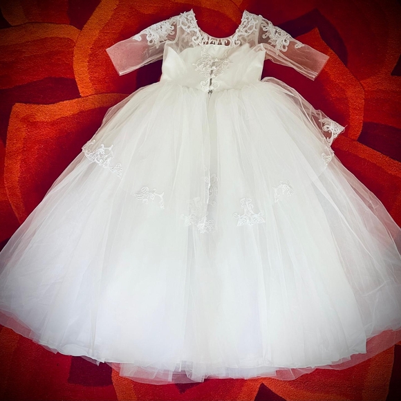 Elegant White Tulle Formal Dress, For, 8 Years, Girl. Worn Once. Like New!!! - Picture 3 of 4